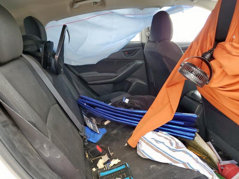 JF2GTAAC6J9328381 - 2018 SUBARU CROSSTREK 白色 照片 11