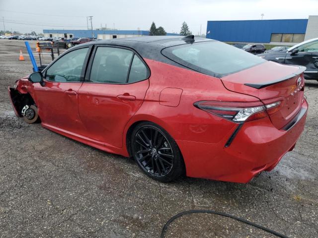 4T1K61AKXRU191585 - 2024 TOYOTA CAMRY XSE RED photo 2