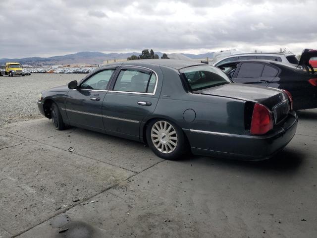 1LNHM82W13Y618811 - 2003 LINCOLN TOWN CAR SIGNATURE Зеленый фото 2