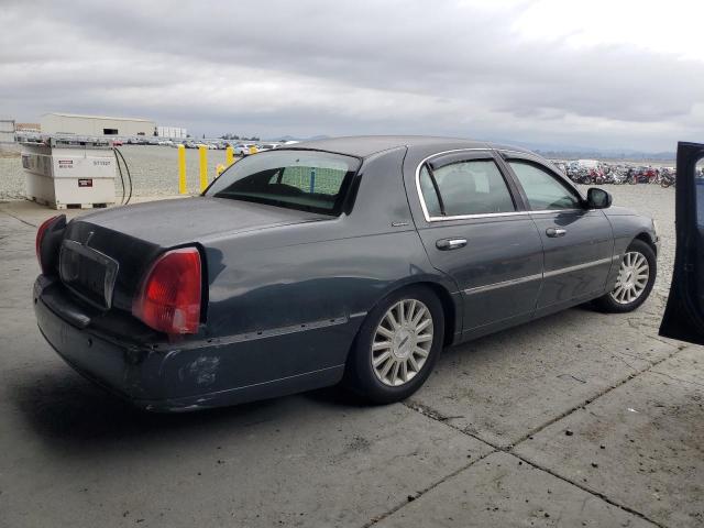 1LNHM82W13Y618811 - 2003 LINCOLN TOWN CAR SIGNATURE Зеленый фото 3