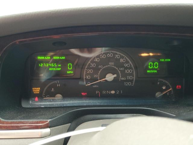 1LNHM82W13Y618811 - 2003 LINCOLN TOWN CAR SIGNATURE Зеленый фото 9