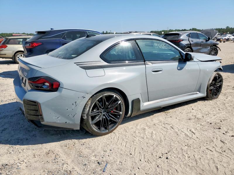 3MF13DM09R8E89320 - 2024 BMW M2 GRAY photo 3