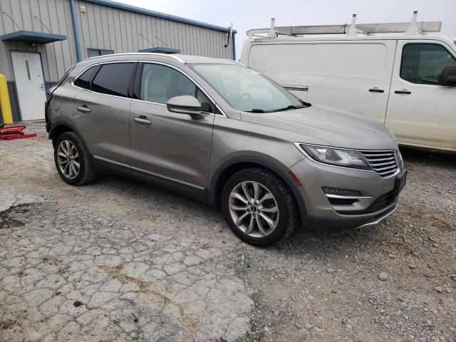 5LMCJ2C9XGUJ28645 - 2016 LINCOLN MKC SELECT SILVER photo 4