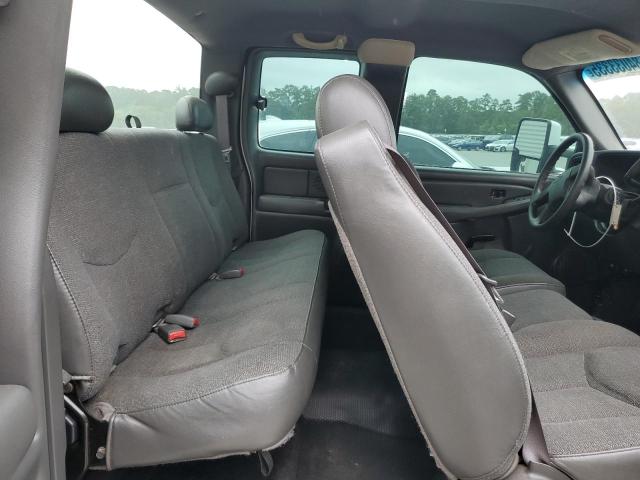 1GCHC29U95E116870 - 2005 CHEVROLET SILVERADO C2500 HEAVY DUTY WHITE photo 10