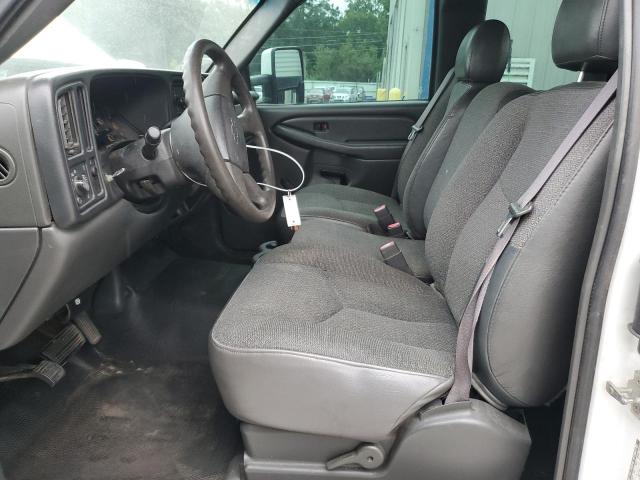 1GCHC29U95E116870 - 2005 CHEVROLET SILVERADO C2500 HEAVY DUTY WHITE photo 7