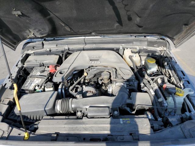 1C4HJXEG2KW513460 - 2019 JEEP WRANGLER U SAHARA SILVER photo 12