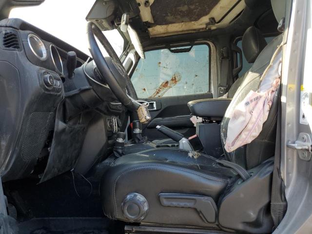 1C4HJXEG2KW513460 - 2019 JEEP WRANGLER U SAHARA SILVER photo 7