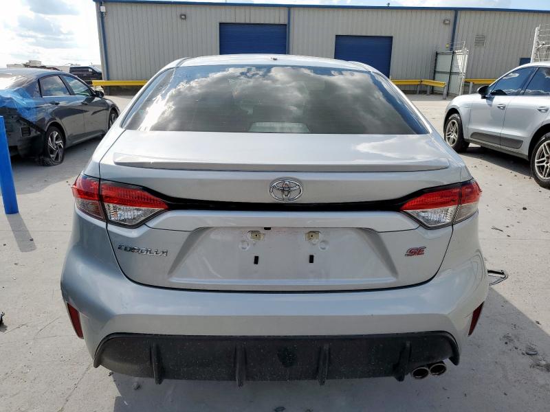5YFS4MCE0RP202576 - 2024 TOYOTA COROLLA SE ვერცხლისფერი ფოტო 6