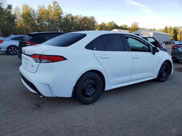 5YFBPMBE6MP216502 - 2021 TOYOTA COROLLA LE WHITE photo 3