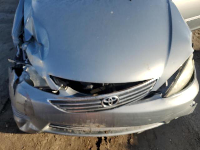 4T1BE30K35U634833 - 2005 TOYOTA CAMRY LE SILVER photo 11