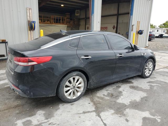 5XXGT4L33JG270908 - 2018 KIA OPTIMA LX შავი ფოტო 3