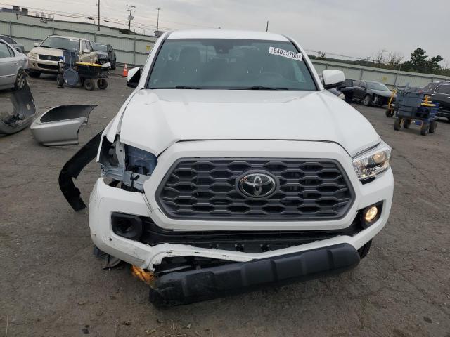 3TMCZ5AN9PM610657 - 2023 TOYOTA TACOMA DOUBLE CAB 白色 照片 5