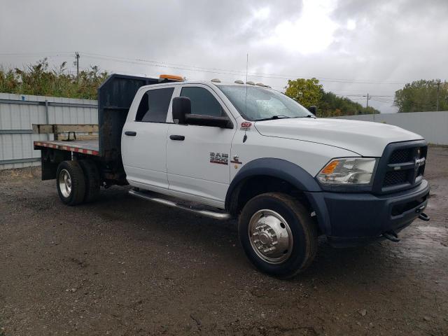 3C7WRNEL7GG261456 - 2016 RAM 5500 Սպիտակ լուսանկար 4