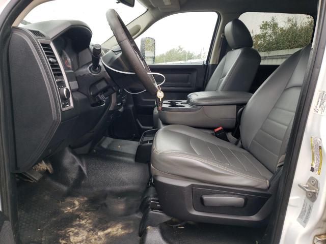 3C7WRNEL7GG261456 - 2016 RAM 5500 Սպիտակ լուսանկար 7