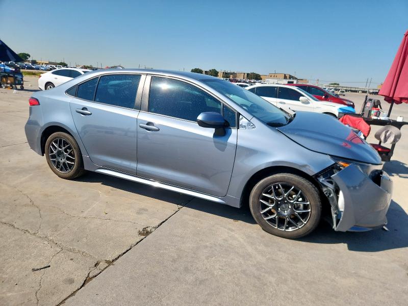 5YFEPMAE8NP344448 - 2022 TOYOTA COROLLA LE 蓝色 照片 4