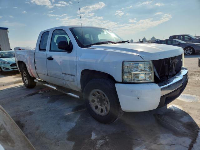 1GCEC19C07Z509317 - 2007 CHEVROLET SILVERADO C1500 WHITE photo 4