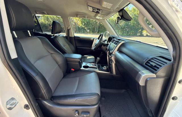 JTENU5JR0M5900230 - 2021 TOYOTA 4RUNNER SR5/SR5 PREMIUM WHITE photo 5