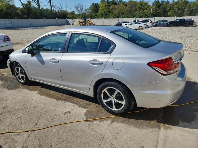 19XFB2F77FE052939 - 2015 HONDA CIVIC SE 银色 照片 2