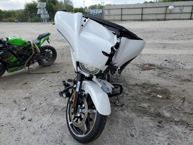 1HD1KB71XRB607029 - 2024 HARLEY-DAVIDSON FLHX WHITE photo 2