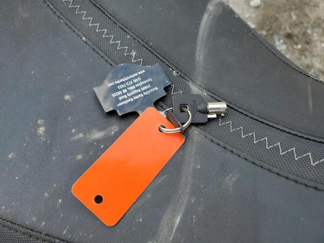 1HD1KB71XRB607029 - 2024 HARLEY-DAVIDSON FLHX WHITE photo 8