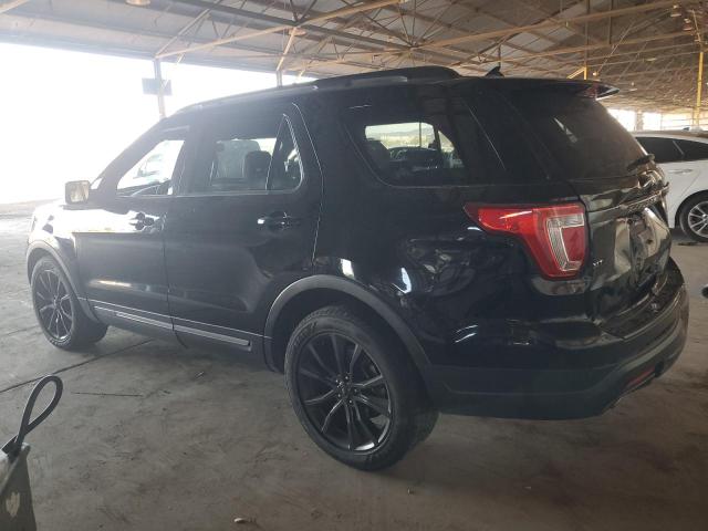 1FM5K7D85JGA81087 - 2018 FORD EXPLORER XLT BLACK photo 2