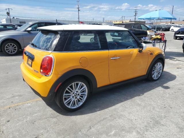 WMWXP5C55H3C63710 - 2017 MINI COOPER ნარინჯისფერი ფოტო 3