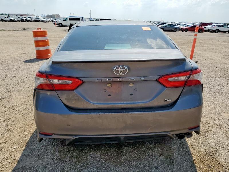 4T1B11HK1JU663696 - 2018 TOYOTA CAMRY L GRAY photo 6