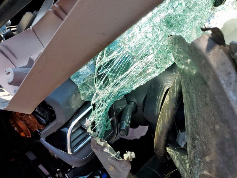 4T1B11HK1JU663696 - 2018 TOYOTA CAMRY L GRAY photo 9