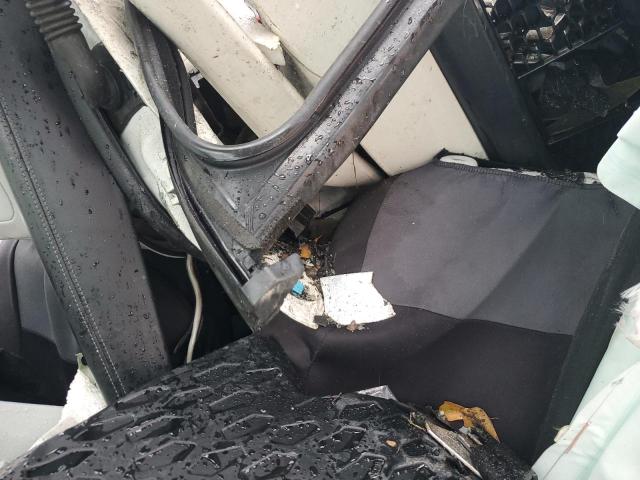 3C4NJCBB6LT247162 - 2020 JEEP COMPASS LATITUDE WHITE photo 10