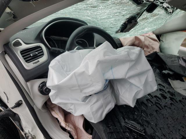 3C4NJCBB6LT247162 - 2020 JEEP COMPASS LATITUDE WHITE photo 8