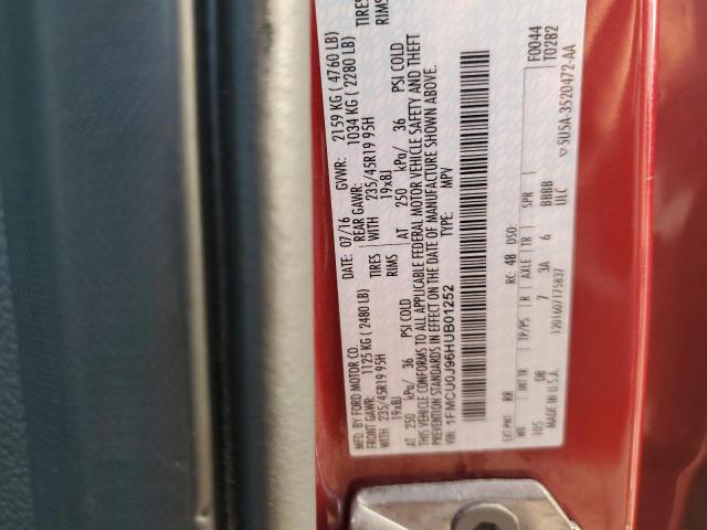 1FMCU0J96HUB01252 - 2017 FORD ESCAPE TITANIUM RED photo 13