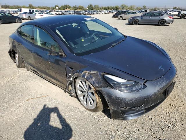 5YJ3E1EA4NF299961 - 2022 TESLA MODEL 3 Сірий фото 4