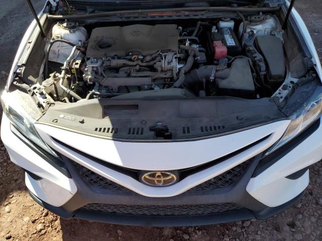 4T1J11AK6LU857584 - 2020 TOYOTA CAMRY SE თეთრი ფოტო 11