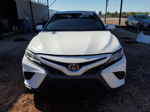 4T1J11AK6LU857584 - 2020 TOYOTA CAMRY SE თეთრი ფოტო 5