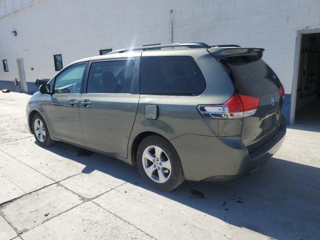 5TDKK3DC8BS130780 - 2011 TOYOTA SIENNA LE 灰色 照片 2