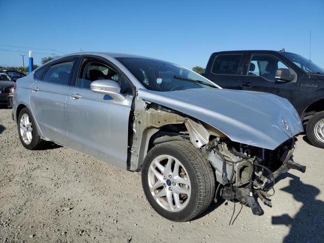 3FA6P0HD8ER158743 - 2014 FORD FUSION SE Արծաթագույն լուսանկար 4