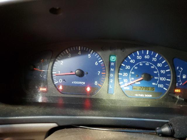 4T3ZF13C72U463883 - 2002 TOYOTA SIENNA LE თაფლისფერი ფოტო 9