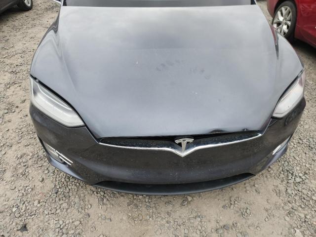 5YJXCBE23JF087732 - 2018 TESLA MODEL X Grau Foto 11
