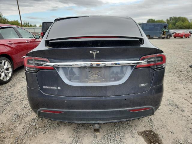 5YJXCBE23JF087732 - 2018 TESLA MODEL X Grau Foto 6