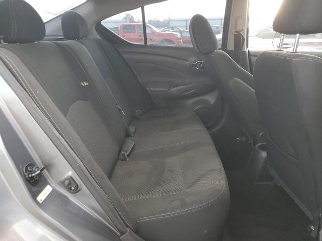 3N1CN7AP3KL842245 - 2019 NISSAN VERSA S ნაცრისფერი ფოტო 10