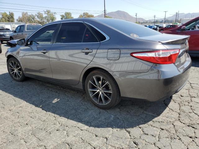 4T1BF1FK6GU187684 - 2016 TOYOTA CAMRY LE GRAY photo 2