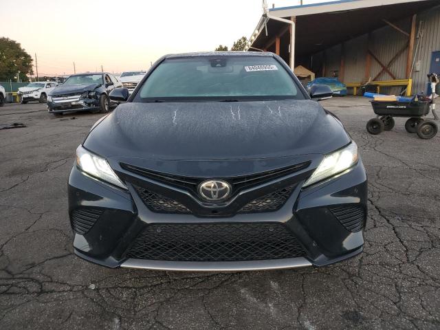 4T1B61HK4JU627339 - 2018 TOYOTA CAMRY XSE Mavi foto 5