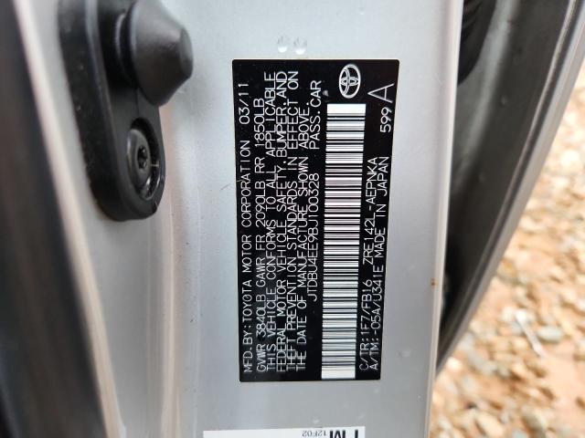 JTDBU4EE9BJ100328 - 2011 TOYOTA COROLLA BASE SILVER photo 13