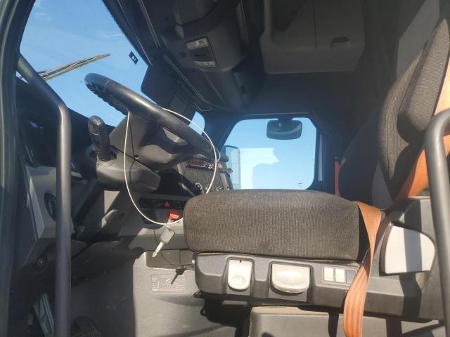 3AKJHHDR0LSLJ9855 - 2020 FREIGHTLINER CASCADIA 1 თეთრი ფოტო 6