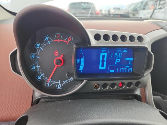 1G1JC6SH2D4110993 - 2013 CHEVROLET SONIC LT თეთრი ფოტო 9