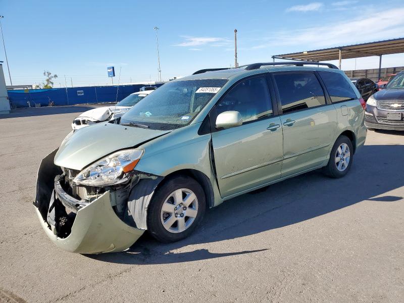 2010 TOYOTA SIENNA XLE, 