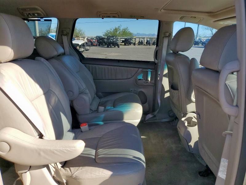 5TDYK4CC6AS313126 - 2010 TOYOTA SIENNA XLE მწვანე ფოტო 11