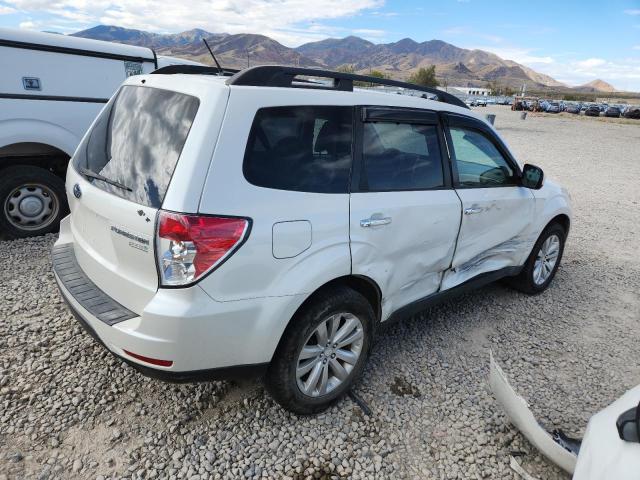 JF2SHADCXCH444568 - 2012 SUBARU FORESTER 2.5X PREMIUM WHITE photo 3