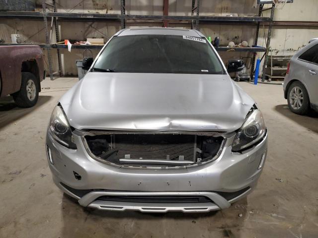 YV440MRR2H2221686 - 2017 VOLVO XC60 T5 DYNAMIC ვერცხლისფერი ფოტო 5