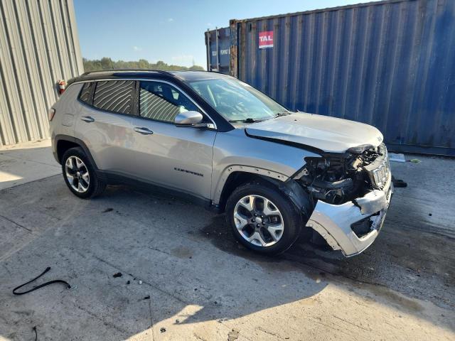 3C4NJDCB2KT596273 - 2019 JEEP COMPASS LIMITED Մոխրագույն լուսանկար 4